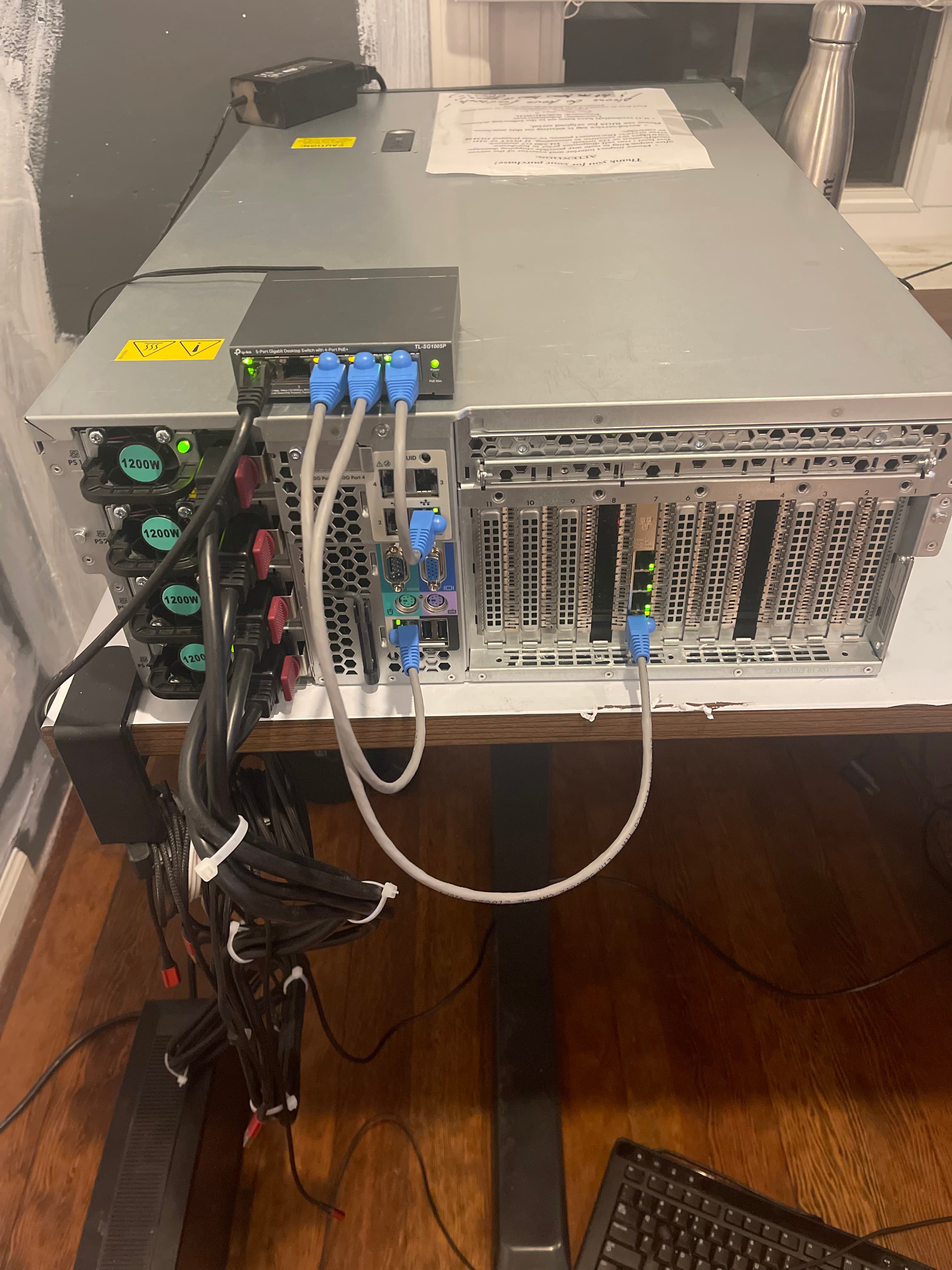 The HP DL580 server used in the original home lab